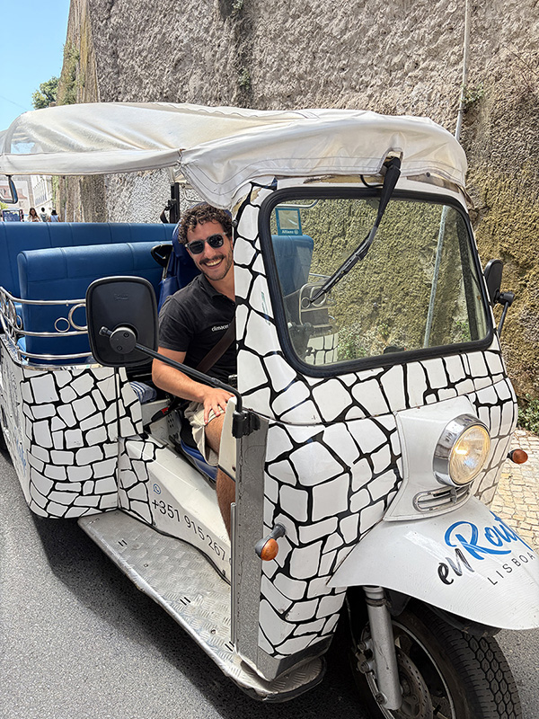 tuktuk